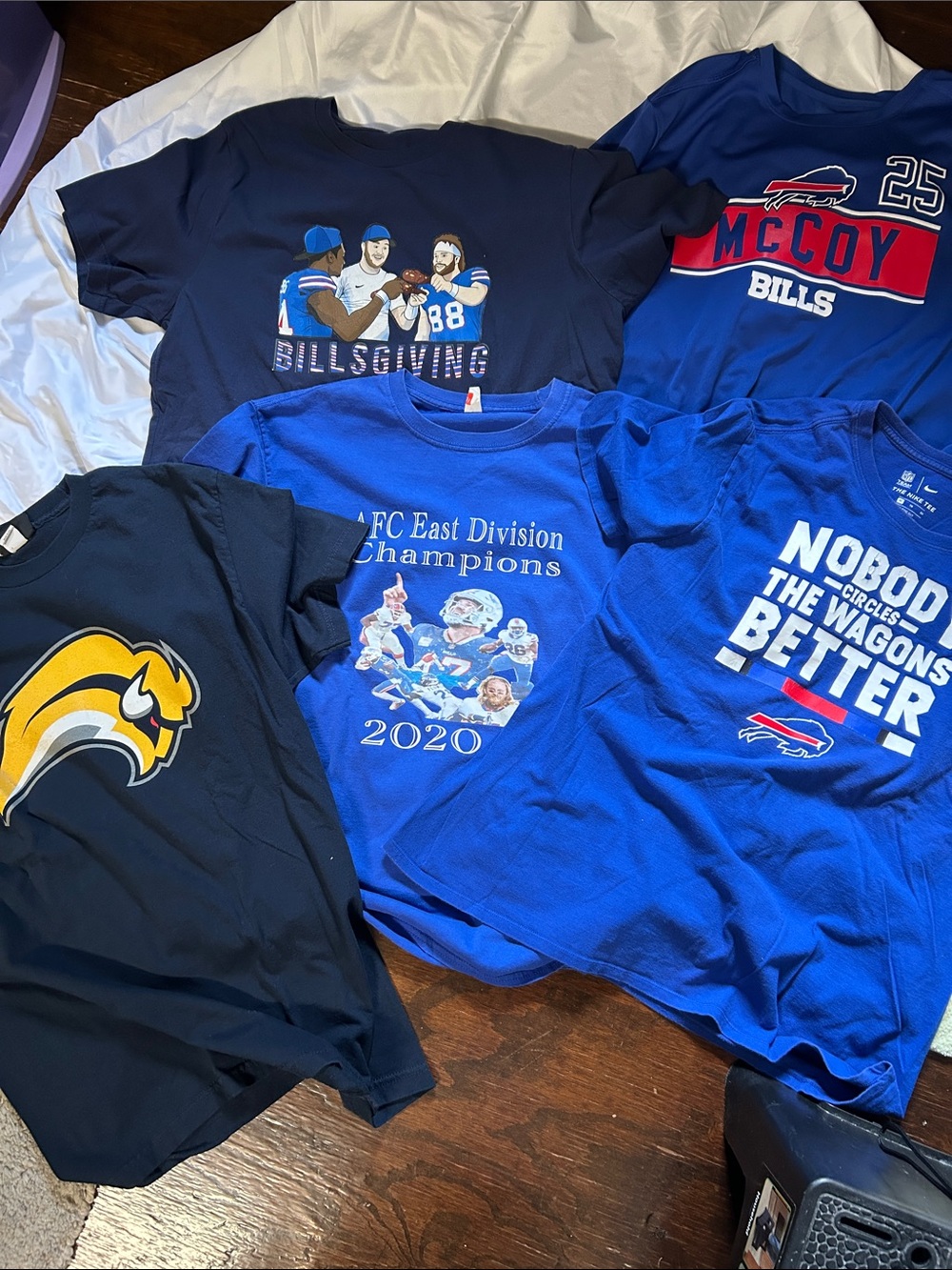 Bills/Sabres T-Shirts🏈   🏒
